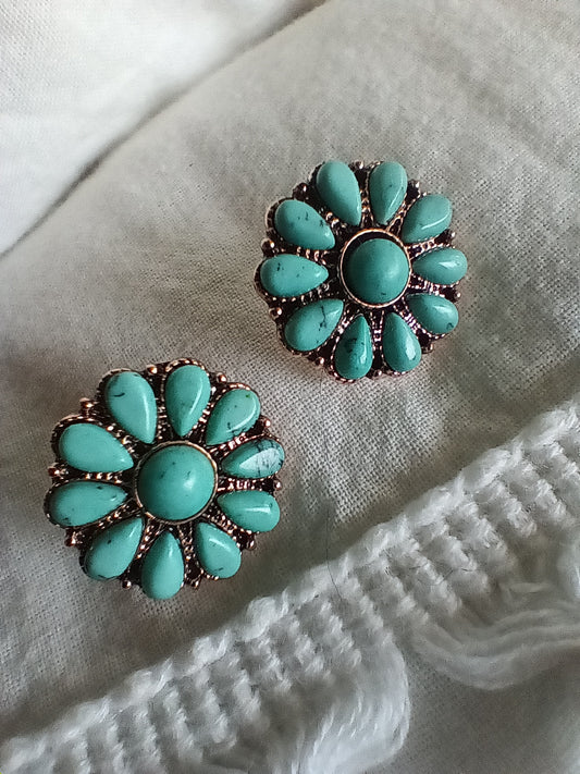 Antique Copper Colored Metal Stud Earring