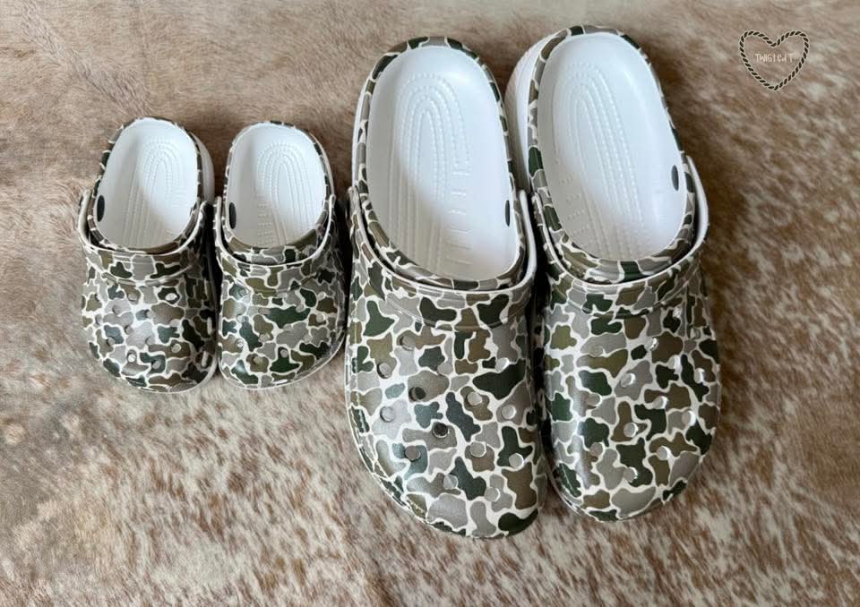 Buckin' Around Clogs (kids)
