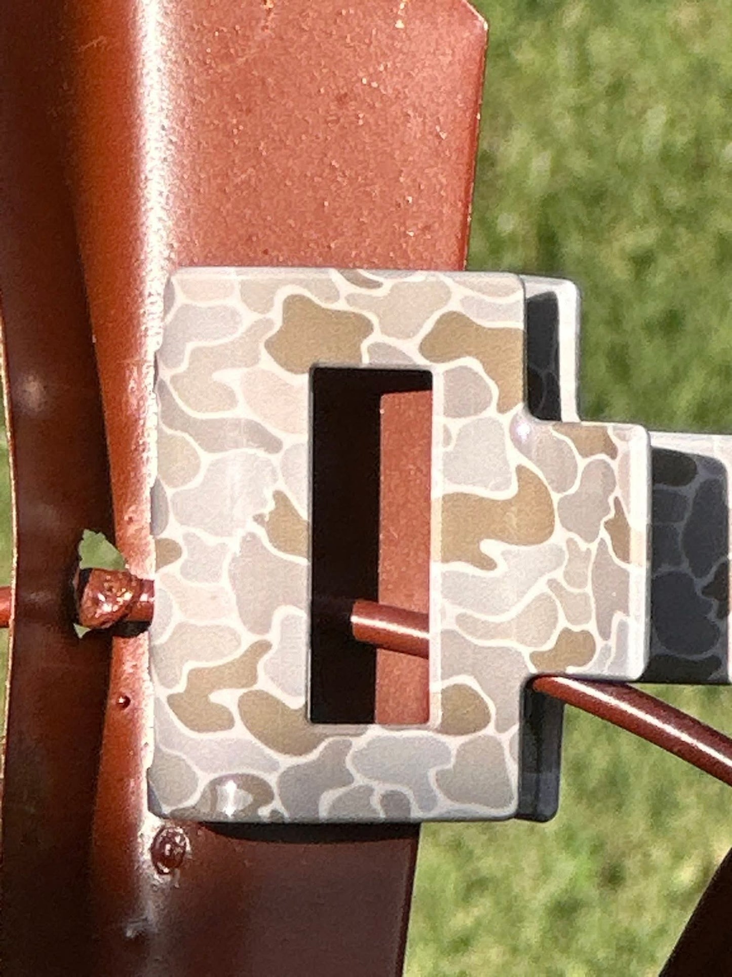 Small printed claw clips